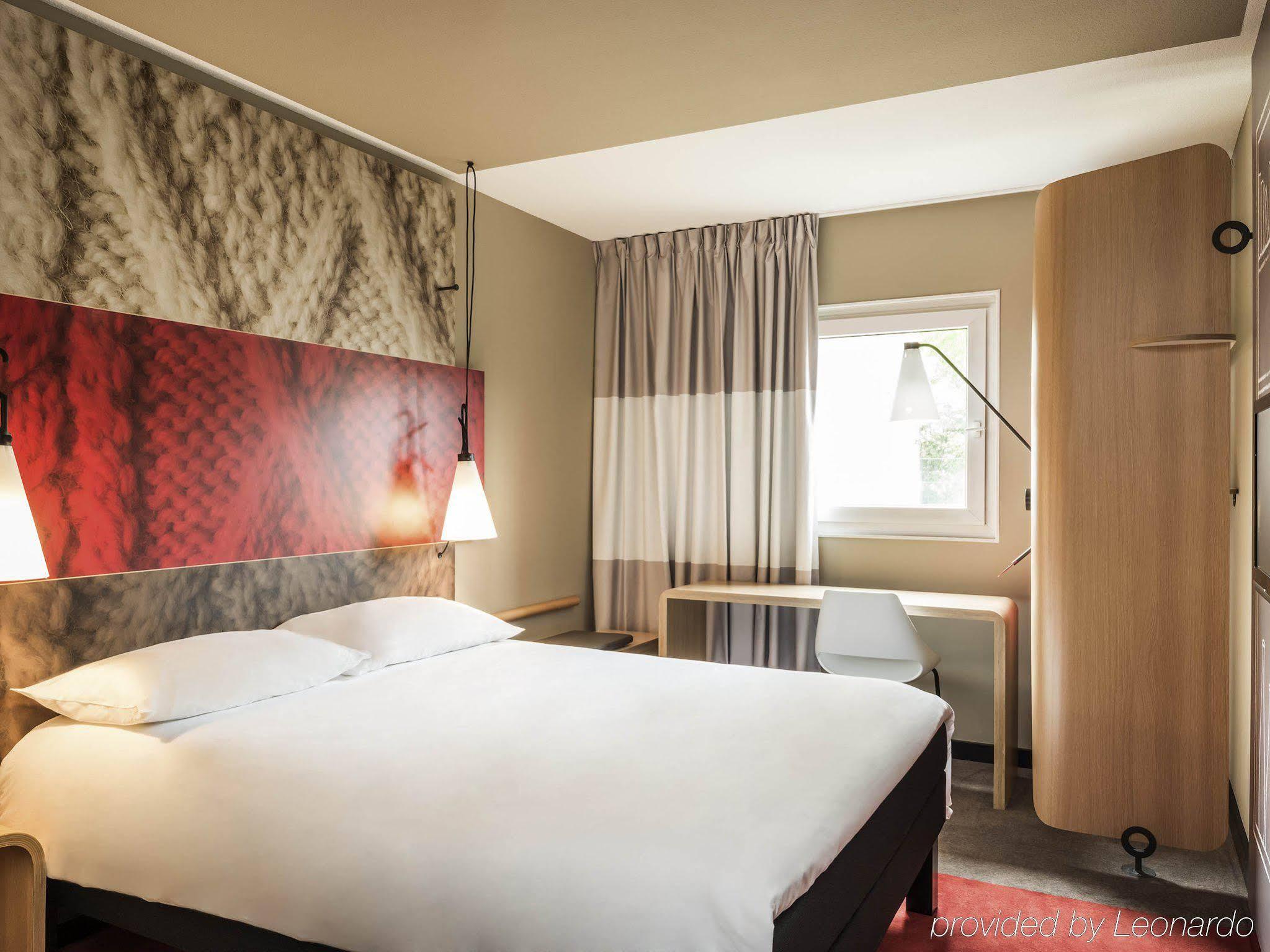 Ibis Paris Gare Montparnasse 15Eme Hotel ภายนอก รูปภาพ