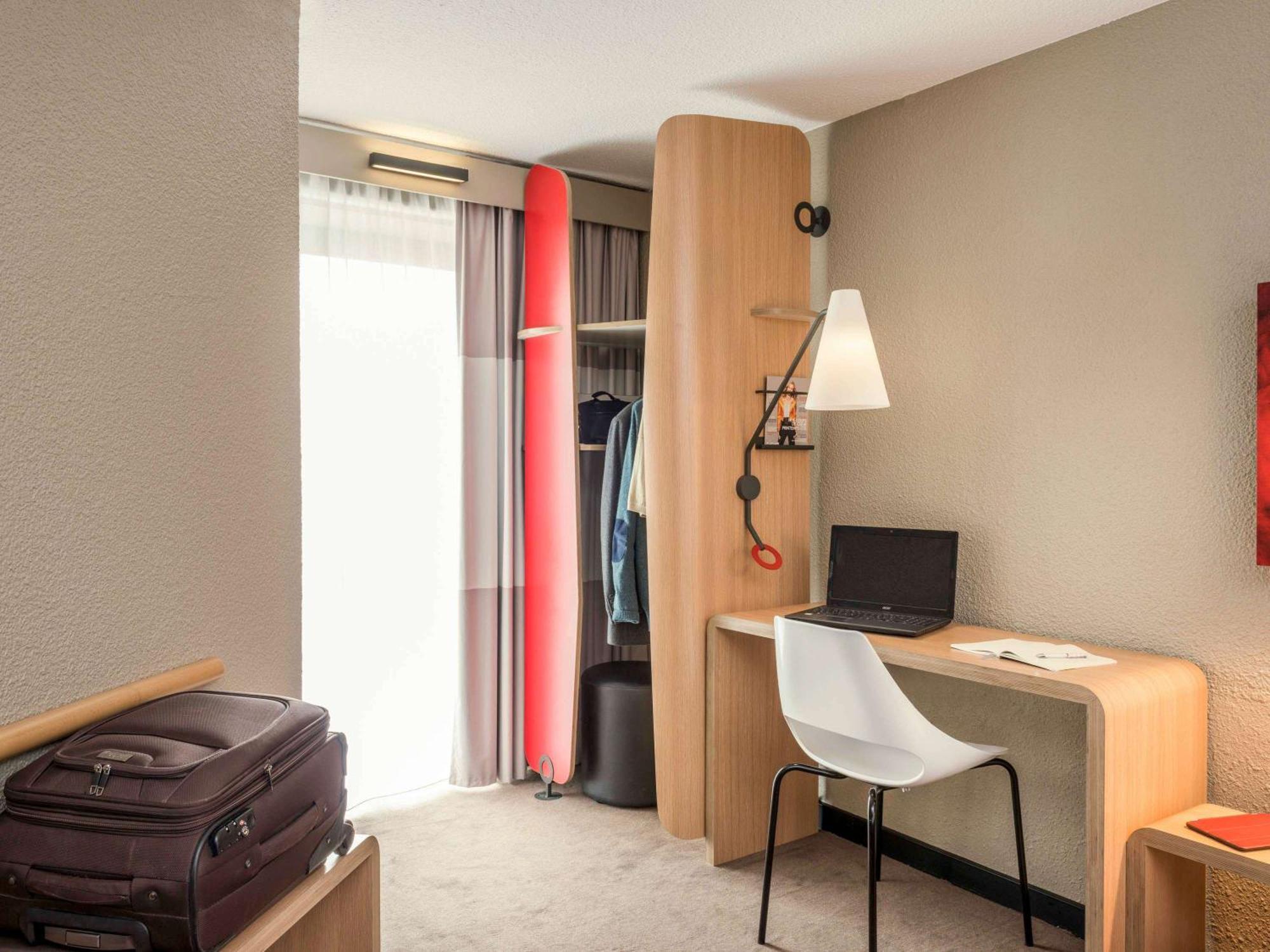 Ibis Paris Gare Montparnasse 15Eme Hotel ภายนอก รูปภาพ